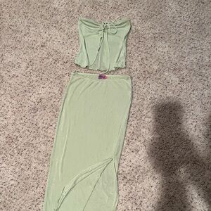 Greet set. (Skirt and top) from the brand Edikted